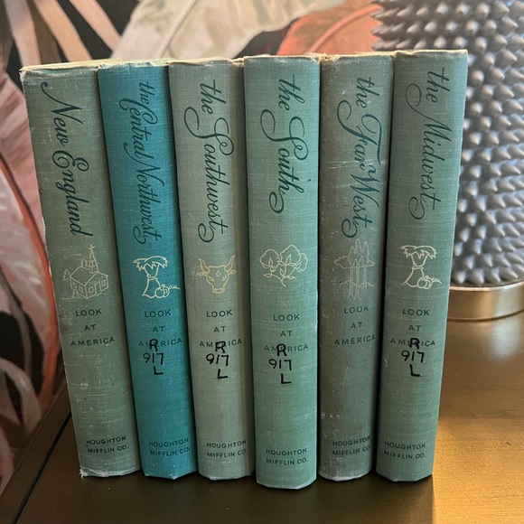 Set of 6 Vintage Turquoise Books - Picture 2 of 5